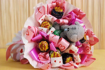 валентинка букет с конфетами