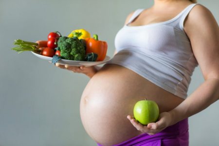Полезные и вредные фрукты при беременности